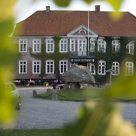 Slotskro Gram